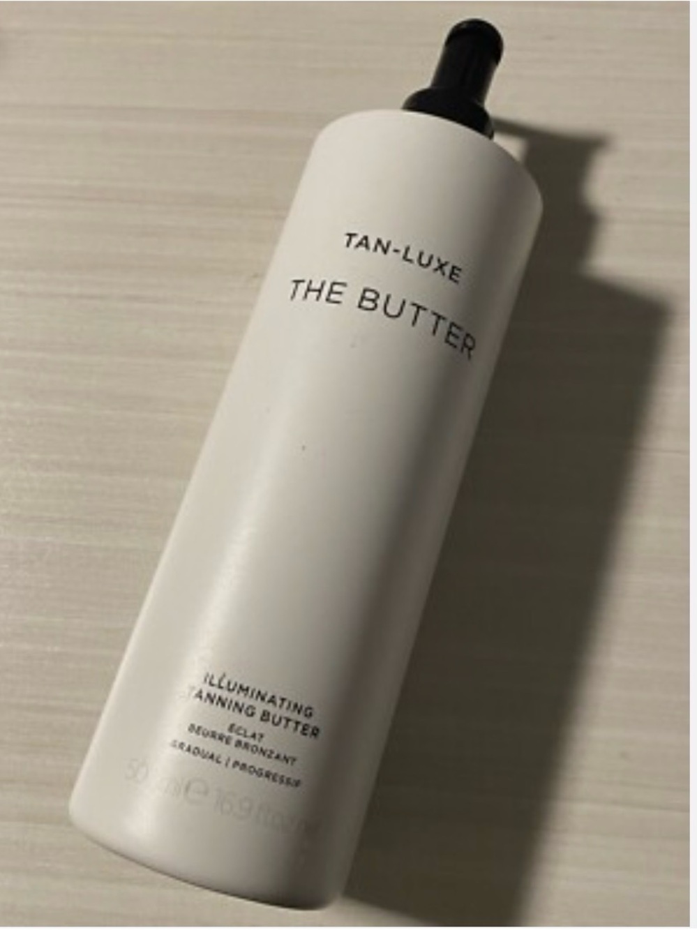 Givey for @wornbyana show TAN-LUXE THE BUTTER Illuminating Tanning Butter